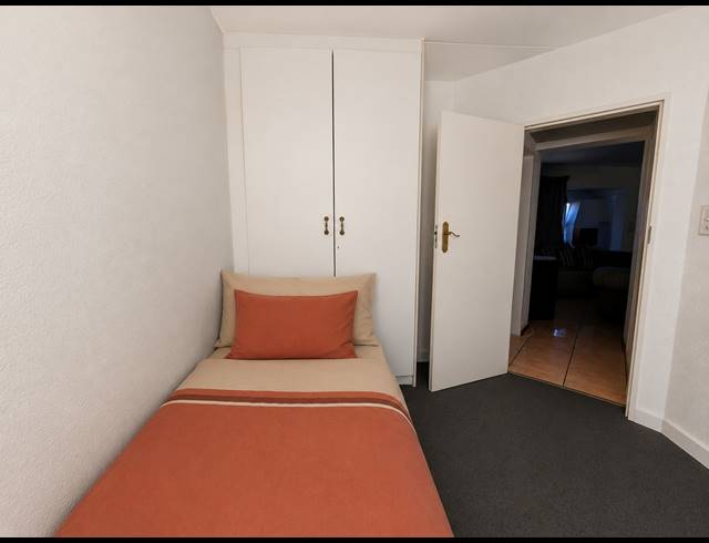2 BEDROOM APARTMENT FOR SALE IN PEACEHAVEN